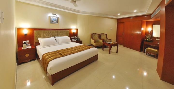 Metro Grand Hotel Chennai Exteriör bild