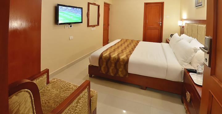 Metro Grand Hotel Chennai Exteriör bild