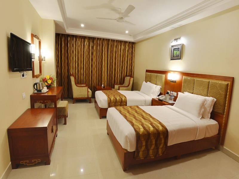 Metro Grand Hotel Chennai Exteriör bild
