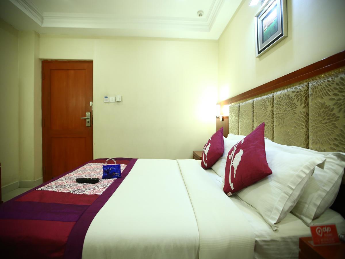 Metro Grand Hotel Chennai Exteriör bild