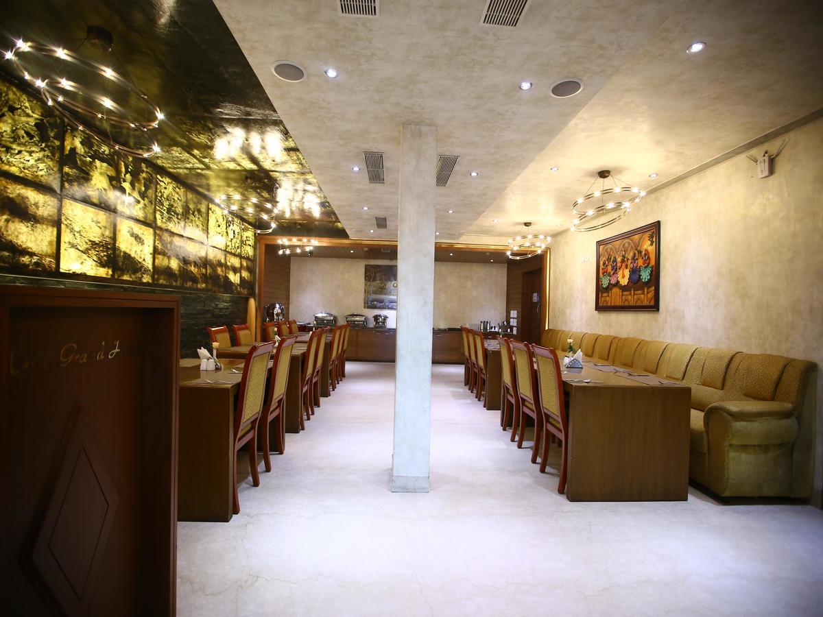 Metro Grand Hotel Chennai Exteriör bild