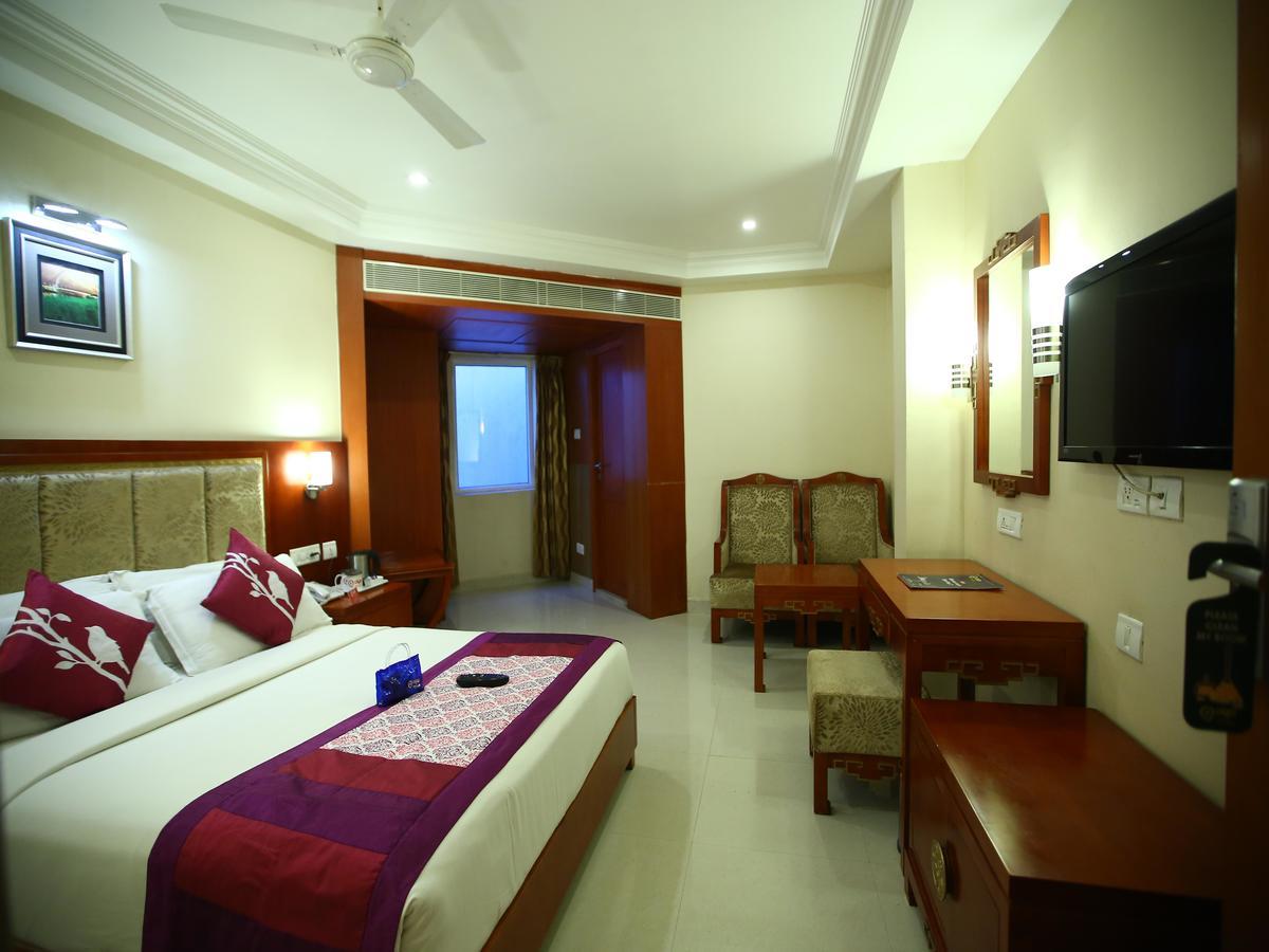 Metro Grand Hotel Chennai Exteriör bild