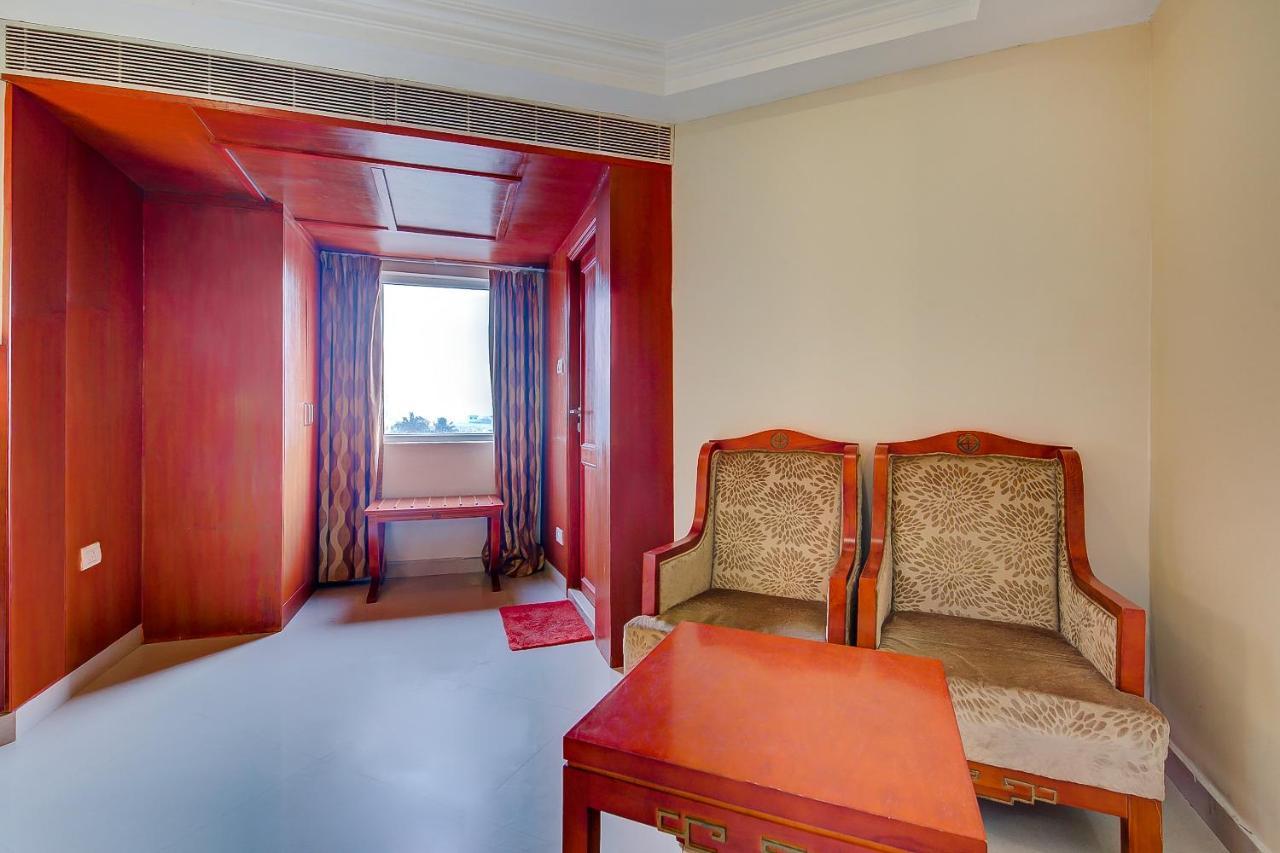 Metro Grand Hotel Chennai Exteriör bild